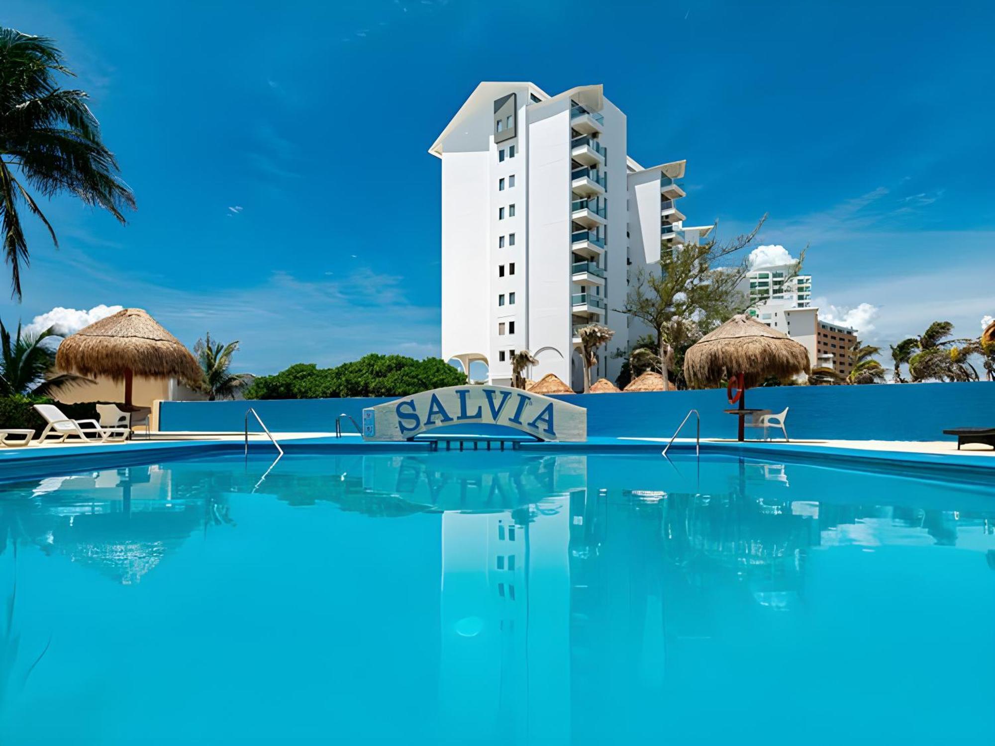 Paradise Beachfront & Nightlife Heart Cancun Exterior photo